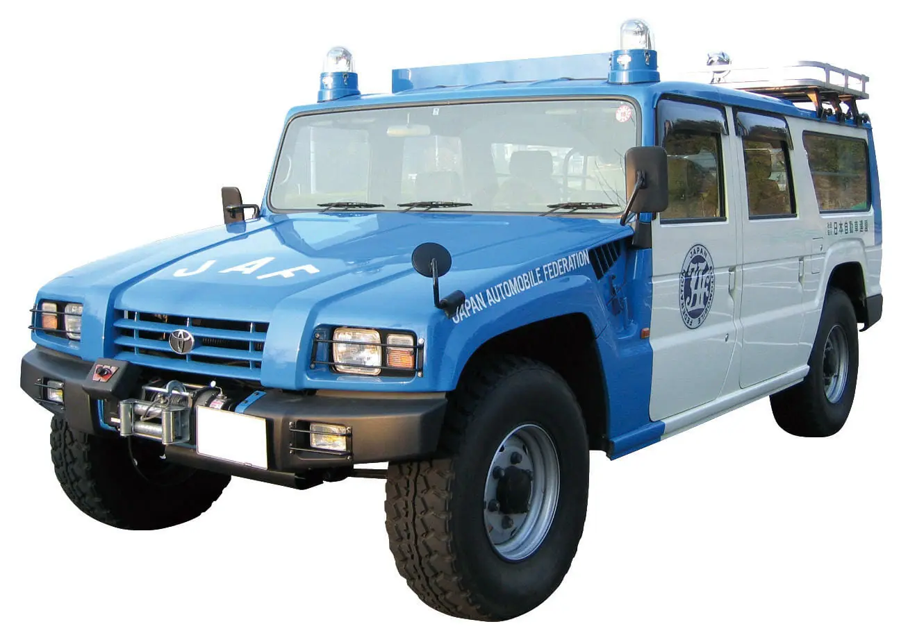 Didžiausias Toyota visureigis Mega Cruiser – kodėl jums tikriausiai nėra tekę girdėti apie japonišką Hummer H1?