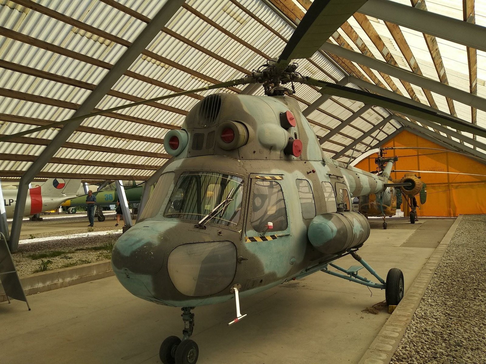 Kodėl rusiškų sraigtasparnių sraigtai sukasi į priešingą pusę?