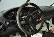 Verstos odos automobiliuose beveik nebūna – kas iš tikrųjų yra Alcantara?