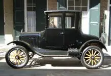 Ar tiesa, kad visi Ford Model T iš gamyklos išriedėjo juodi?