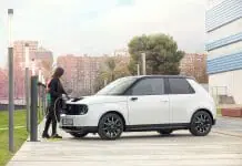 Kodėl benzininiai automobiliai yra taupesni greitkelyje, o elektromobiliai – mieste?