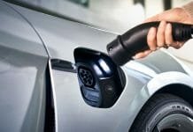 Kodėl paskutinius 20 % elektromobiliai įkrauna lėčiau?