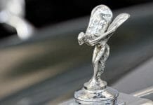 Rolls-Royce groteles puošiantis ornamentas pasakoja slaptos meilės istoriją