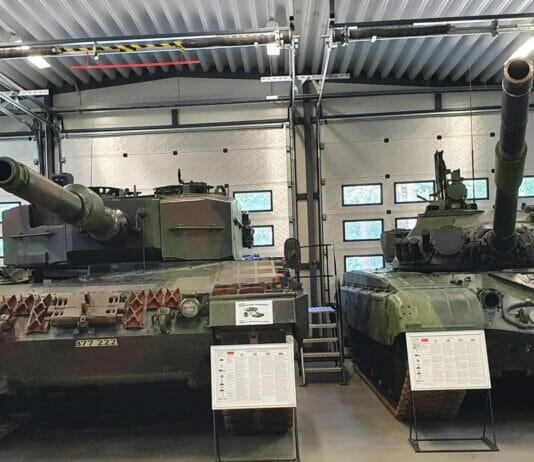 Ar tikrai rusiški tankai turi mažesnes įgulas nei vakarietiški?