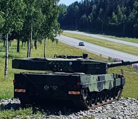 Ar visi šiuolaikiniai tankai yra dyzeliniai?