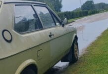 Kodėl automobiliai nebeturi purvasaugių?