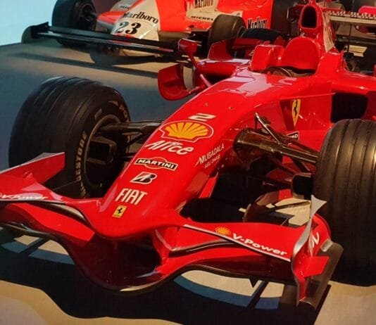 Kaip Formulėje 1 stebima padangų temperatūra?